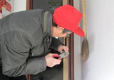 开锁师傅那么厉害,他们一天能赚多少钱呢?师傅终于说出真相