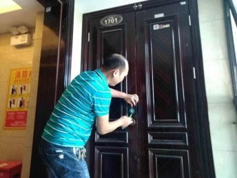 图 北京开锁电话望京开锁公司15分钟快速上门服务 北京开锁换锁